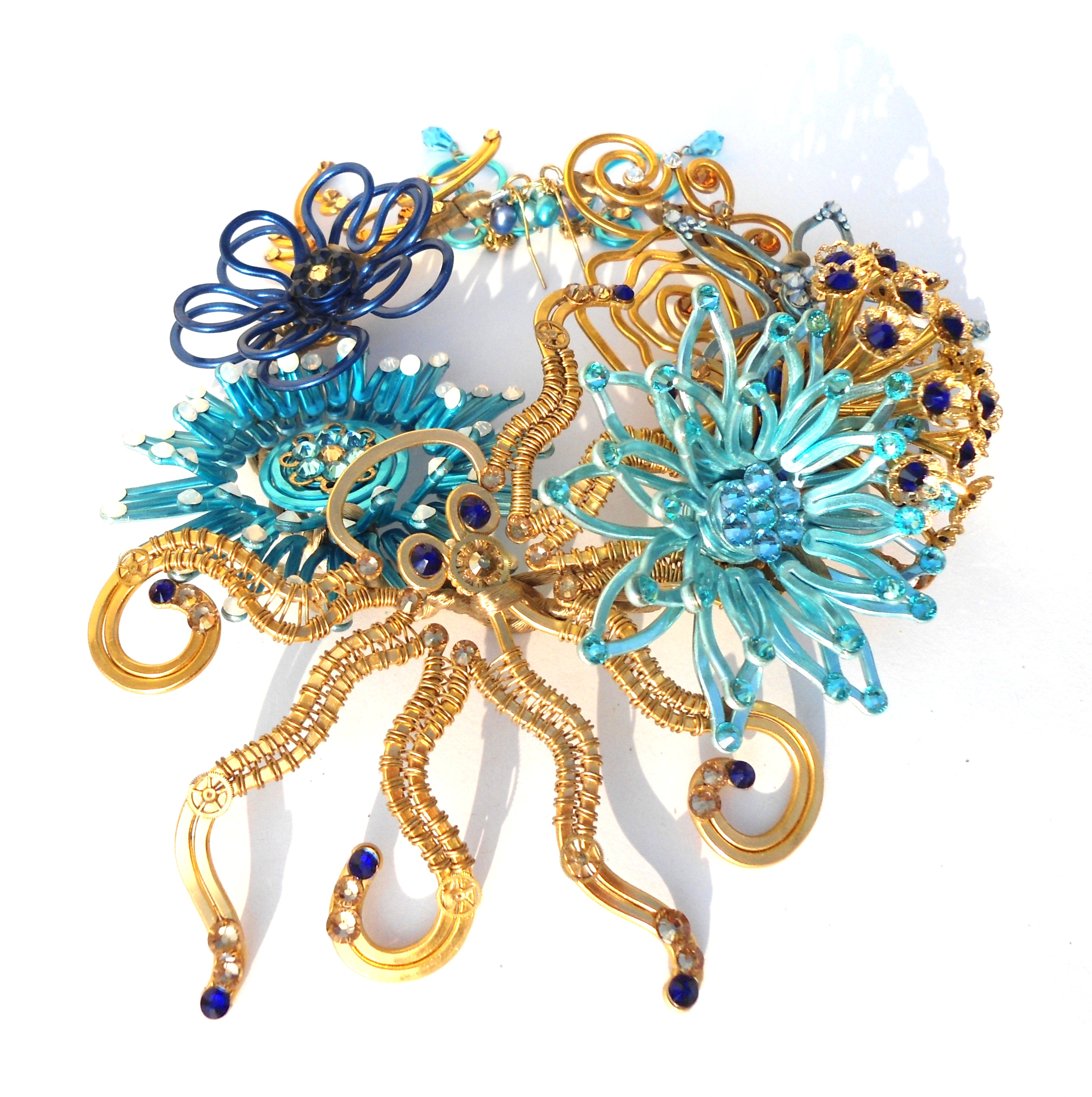 Mermaid Crown Gold and Turquoise Detail